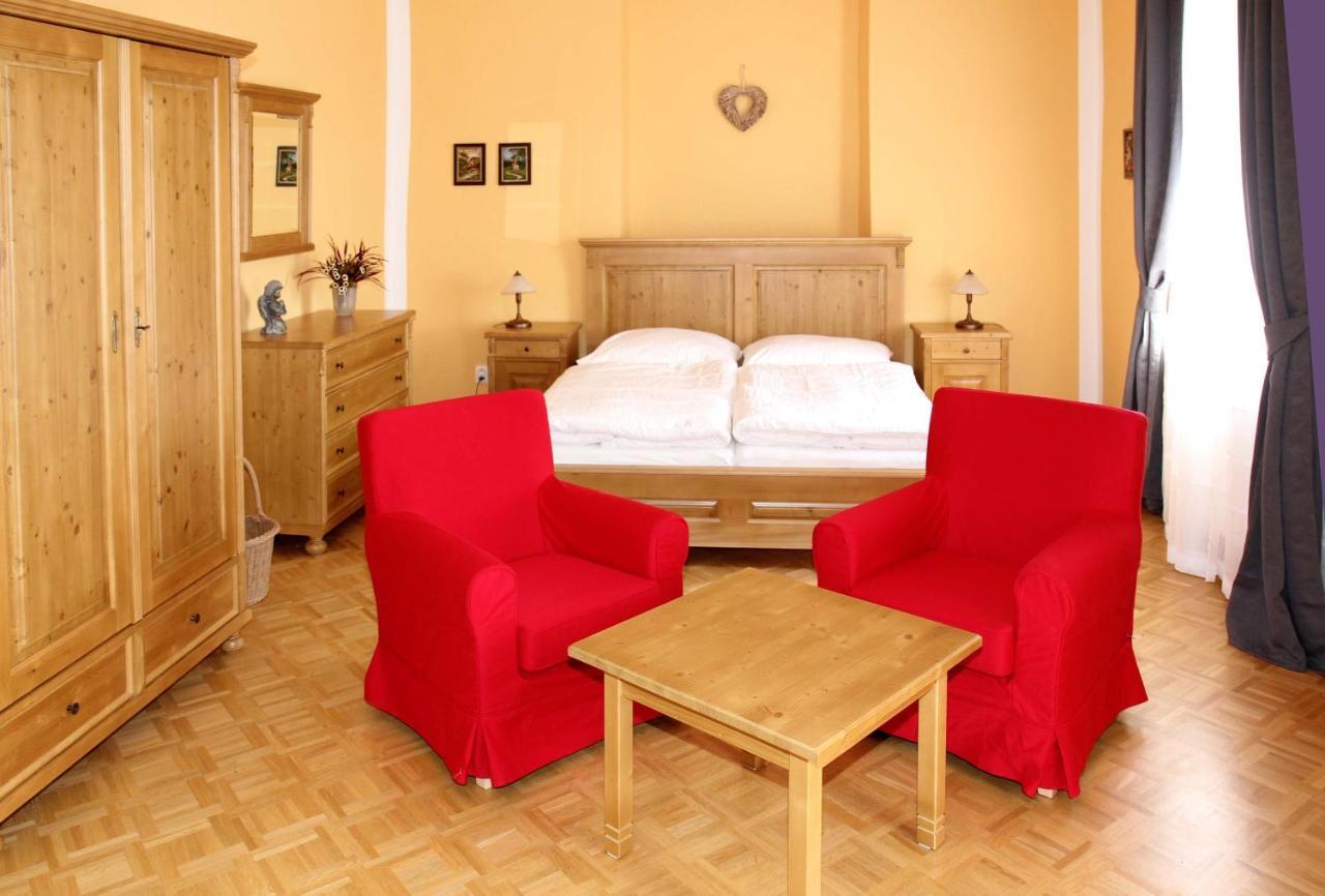 Zamek Liboun Hotel Louňovice pod Blaníkem Екстериор снимка