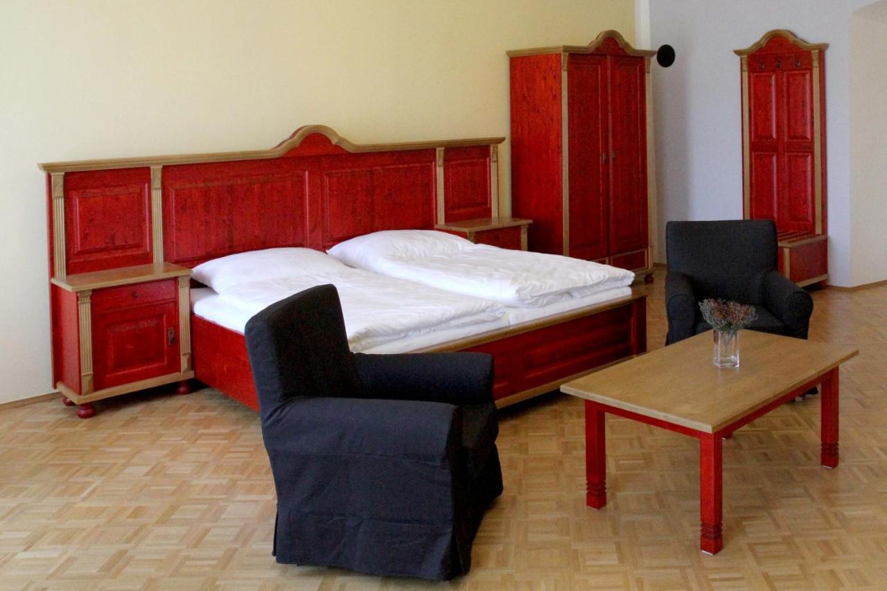 Zamek Liboun Hotel Louňovice pod Blaníkem Екстериор снимка