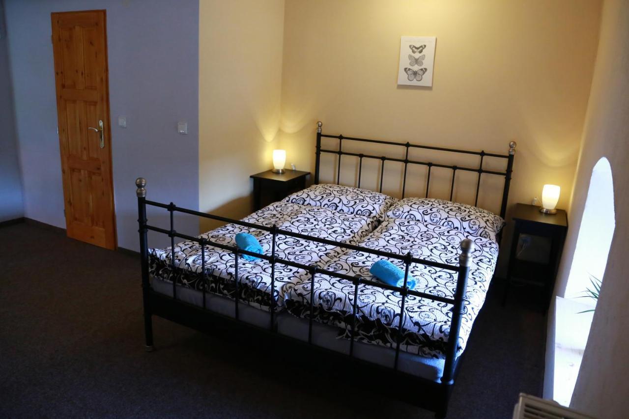 Zamek Liboun Hotel Louňovice pod Blaníkem Екстериор снимка