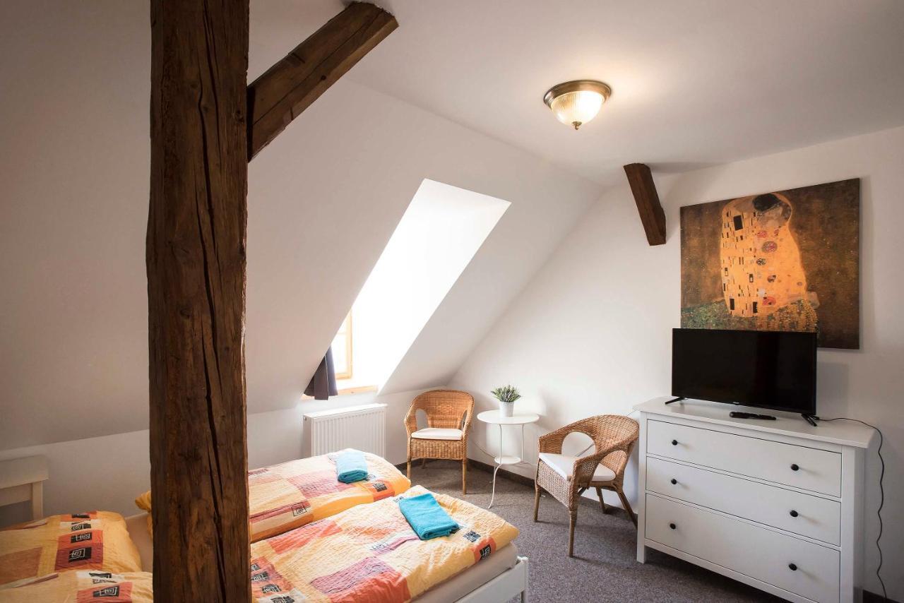 Zamek Liboun Hotel Louňovice pod Blaníkem Екстериор снимка