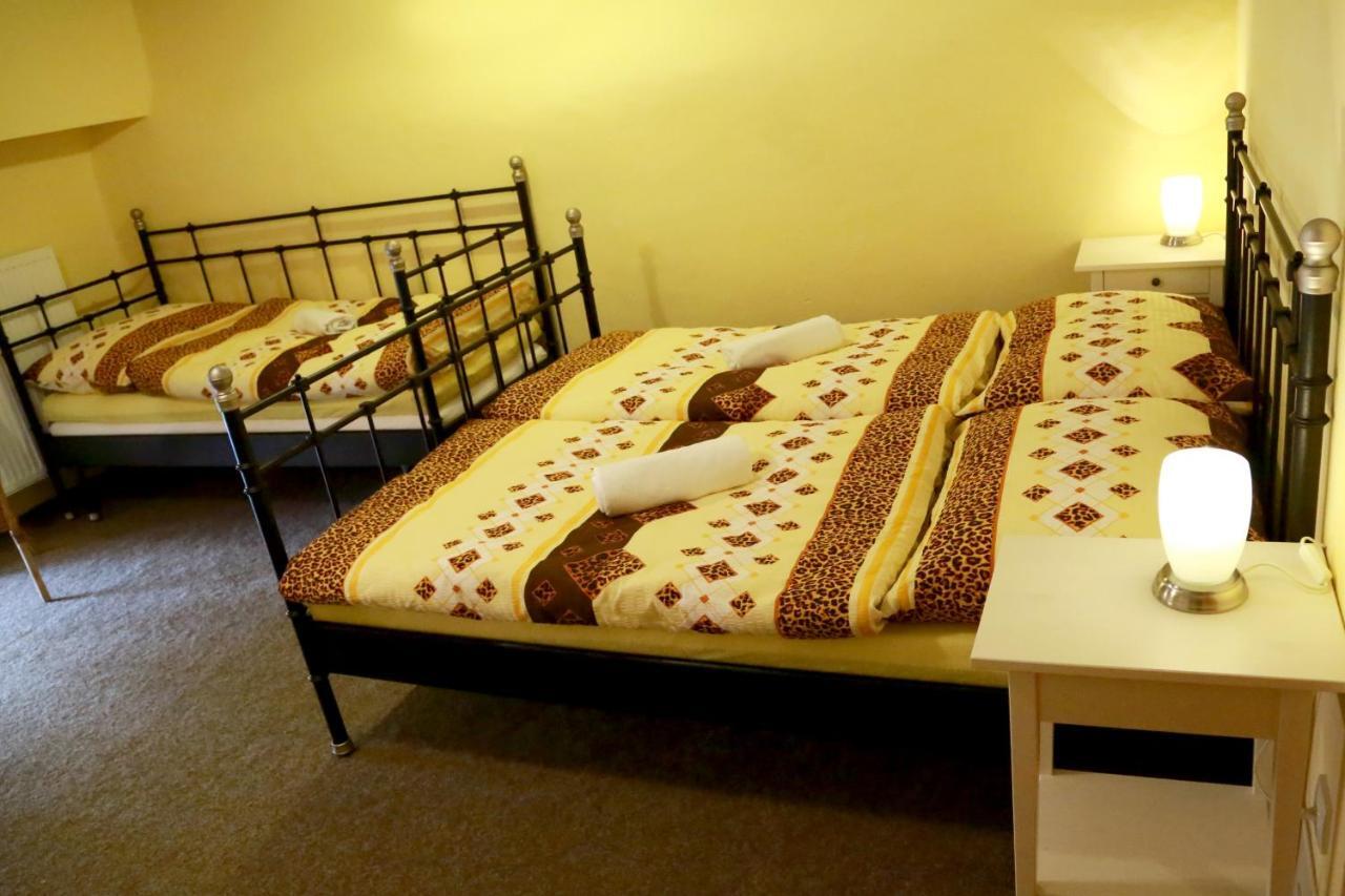 Zamek Liboun Hotel Louňovice pod Blaníkem Екстериор снимка