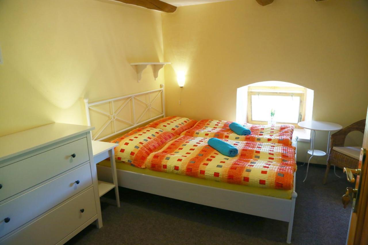 Zamek Liboun Hotel Louňovice pod Blaníkem Екстериор снимка