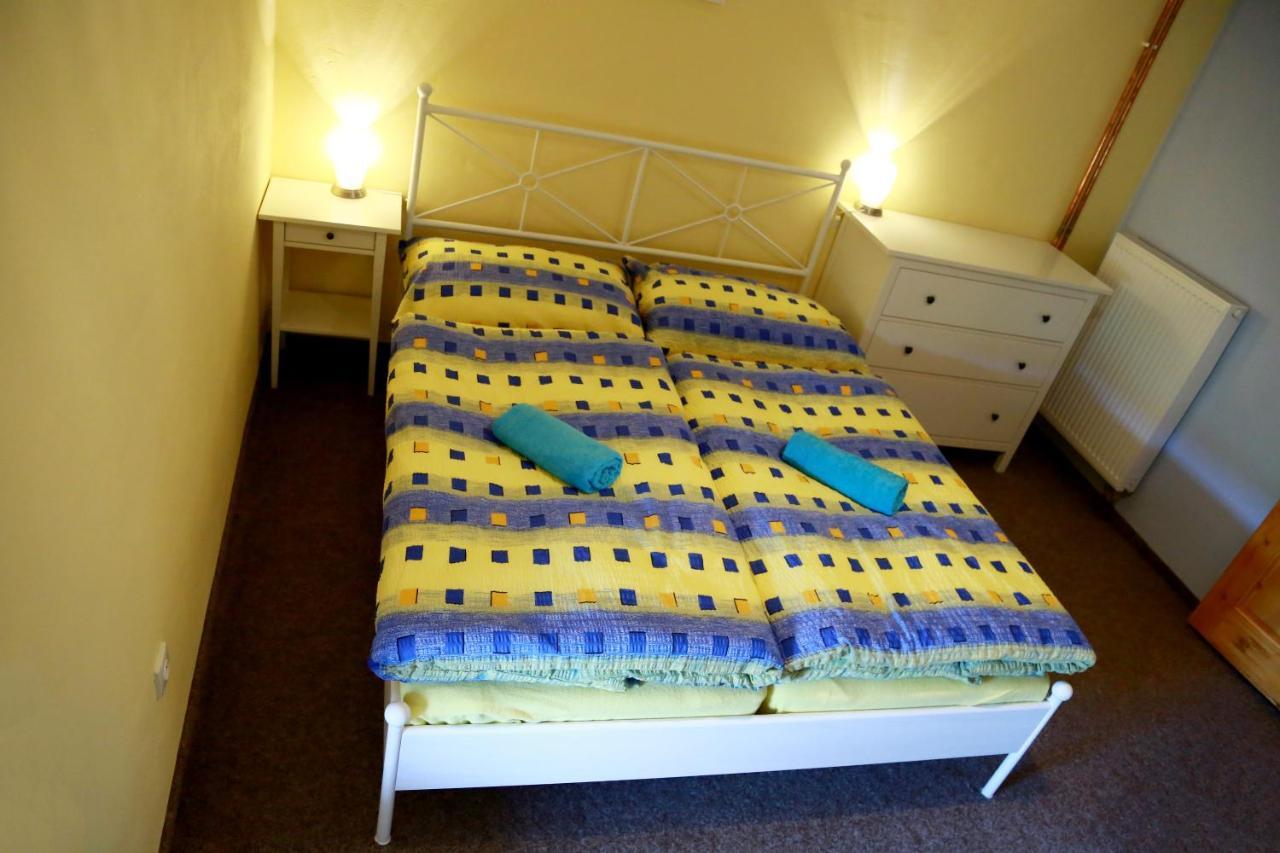 Zamek Liboun Hotel Louňovice pod Blaníkem Екстериор снимка